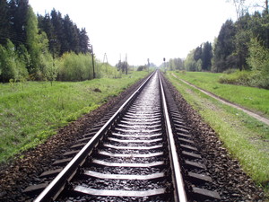 Ранее, 22 июня, злоумышленники взорвали ж\д пути на перегоне Иловайск-Кутейниково.  В результате 14 вагонов сошли с рельс.