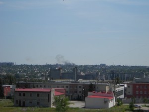 В районе луганского автовокзала дым. Стреляют все утро (ФОТО)